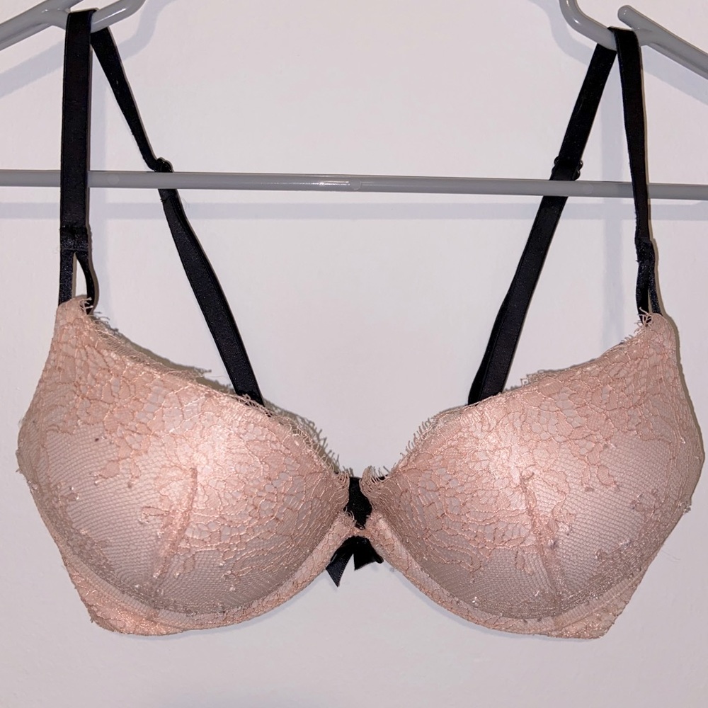 Victoria Secret Bombshell Convertible Push-up Bra